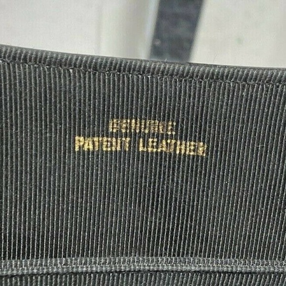 Prestige mod 1960’s black patent leather shoulder bag purse chunky gold chain - Picture 16 of 16